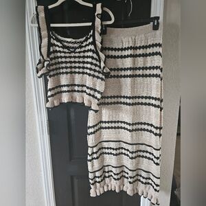 Solitaire Black and Cream Knit Top